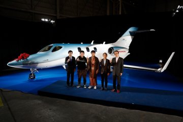 Honda serahkan HondaJet Elite untuk konsumen pertama di Jepang