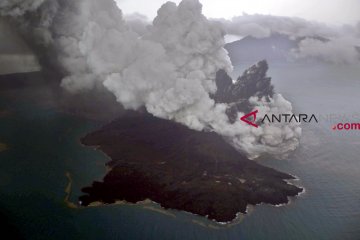 Aktivitas kegempaan Anak Krakatau menurun