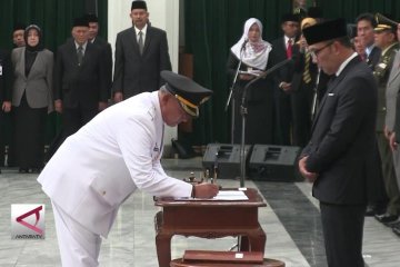 Gubernur Jabar lantik kepala daerah Kab. Kuningan dan Kota Banjar