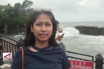 Wisatawan diminta jauhi bibir Pantai Tanah Lot