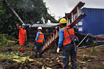 Listrik di Banten pulih Selasa pagi, kata Menteri ESDM