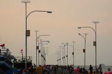10.000 lampu panel surya terangi pelosok Kabupaten Ketapang