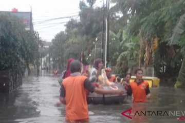 Tiga kelurahan Jakarta Barat dilanda banjir
