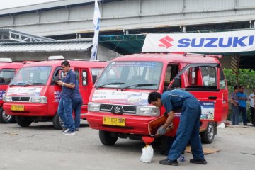 Servis gratis Suzuki untuk 500 angkot KWK Jakarta