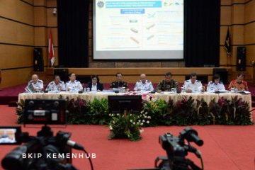 Menhub pastikan proyek strategis nasional berjalan meski lambat