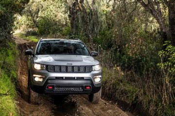 Hascar jual 8 Jeep Compass meski belum punya diler