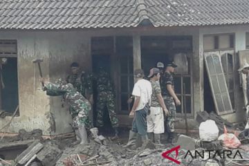 Banjir bandang melanda sejumlah wilayah di Kabupaten Jembrana-Bali