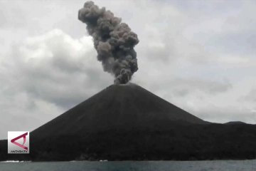Erupsi Gunung Anak Krakatau tarik minat wisatawan