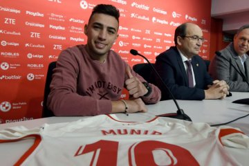 Berlabuh di Sevilla, Munir nikmati bermain sepak bola