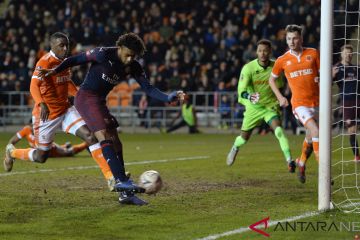 Meriam London hempaskan Blackpool