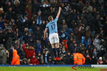 City menang telak di Emirates