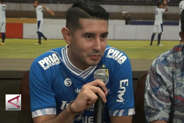 Esteban Vizcarra resmi perkuat Persib Bandung