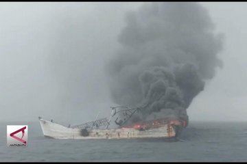 Kapal ikan bermuatan 80 Ton terbakar di Perairan Halmahera Barat