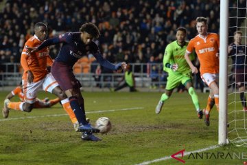 Arsenal hempaskan Blackpool