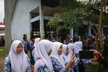 Presiden sidak bangunan sekolah rusak di Muara Gembong Bekasi