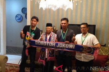 Kepada Bobotoh, Ma'ruf Amin mengaku sebagai penggemar Persib Bandung