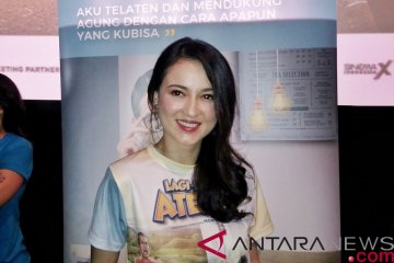 Julie Estelle puji akting Augie Fantinus