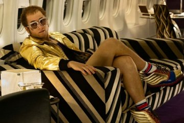 Tampilan Taron Egerton sebagai Elton John dalam "Rocketman"