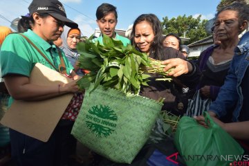 5.000 tas ramah lingkungan habis dibagikan pada  "Festival Denpasar"