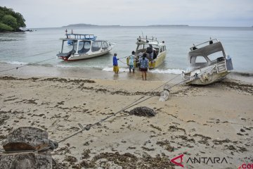 Lima warga China selamat dari kecelakaan perahu di Lombok