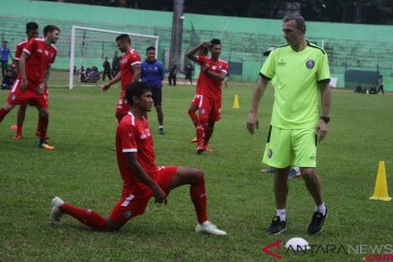 Latihan perdana Arema FC