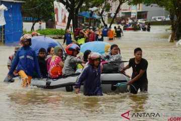 Bulog siapkan 20 ton beras untuk korban banjir di Sulawesi Selatan