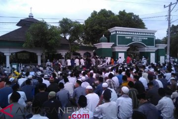 Pemakaman penghafal Al Quran pertama di NTB dihadiri ribuan warga