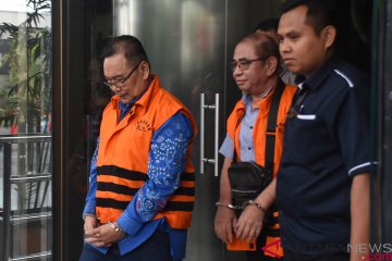 KPK perpanjang penahanan empat tersangka suap tugas-fungsi DPRD Kalteng