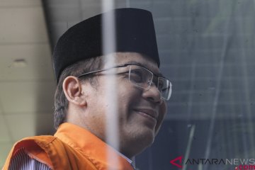 KPK perpanjang penahanan Taufik Kurniawan