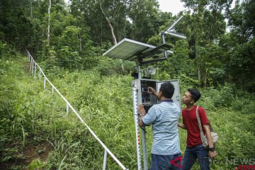 Alat deteksi longsor  buatan BPBD Banjarnegara dipasang di Desa Kebutuhjurang