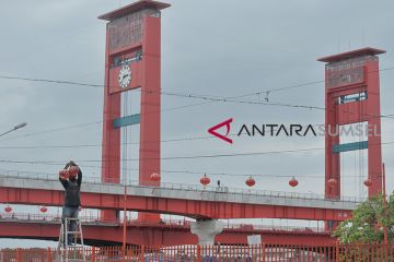 Persiapan Jelang Perayaan Imlek di Palembang