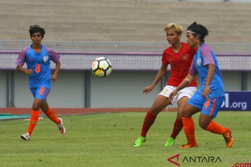 Laga persahabatan Timnas Wanita Indonesia melawan India