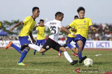 Sepak Bola - Ivan Kolev singgung lapangan usai diimbangi Kepri Jaya