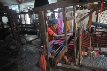 Sentra Kain Palembang Tuan Kentang