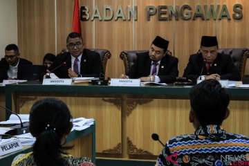 Sidang pelanggaran administrasi pencalonan Oesman Sapta Odang