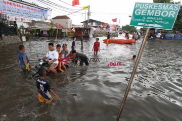 Pos pelayanan didirikan BPBD Tangerang-Banten antisipasi banjir