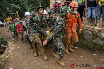 Tim evakuasi longsor Sukabumi kembali temukan korban meninggal