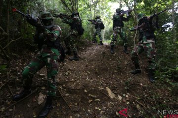 Latihan pertempuran hutan prajurit Raider