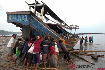 Dana bantuan tsunami digalang himpunan nelayan Bangka