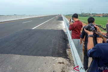 Perbaikan jalan ruas tol Pemalang - Batang