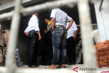 Ancaman bom, polisi sisir setiap ruangan rumah Ketua KPK