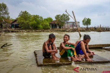 Waspada gelombang tinggi dan pasang air laut