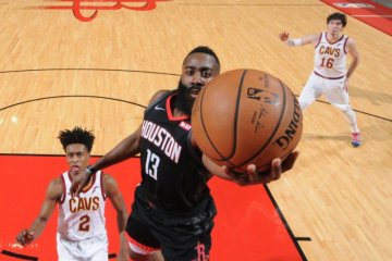 Harden ukir 43 poin saat Rockets hancurkan Cavaliers