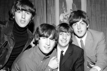 50 tahun sejak rilis, "Abbey Road" kembali ke puncak tangga lagu