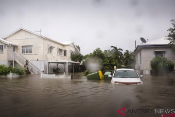 Badai petir sebabkan banjir di Australia