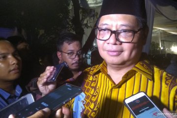 Golkar ingatkan caleg agar pasang gambar Jokowi