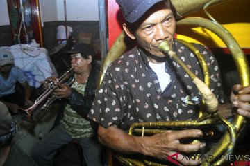 Musik Tanjidor di malam Imlek