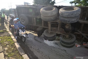 Kecelakaan truk di Pantura