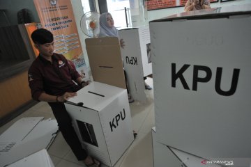 KPU Palembang kekurangan tempat penyimpanan kotak suara