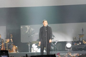 Tulus salah nada saat konser